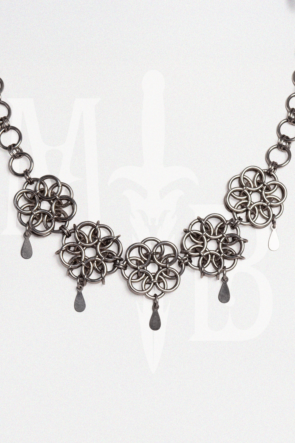 Metallic Daisy Necklace