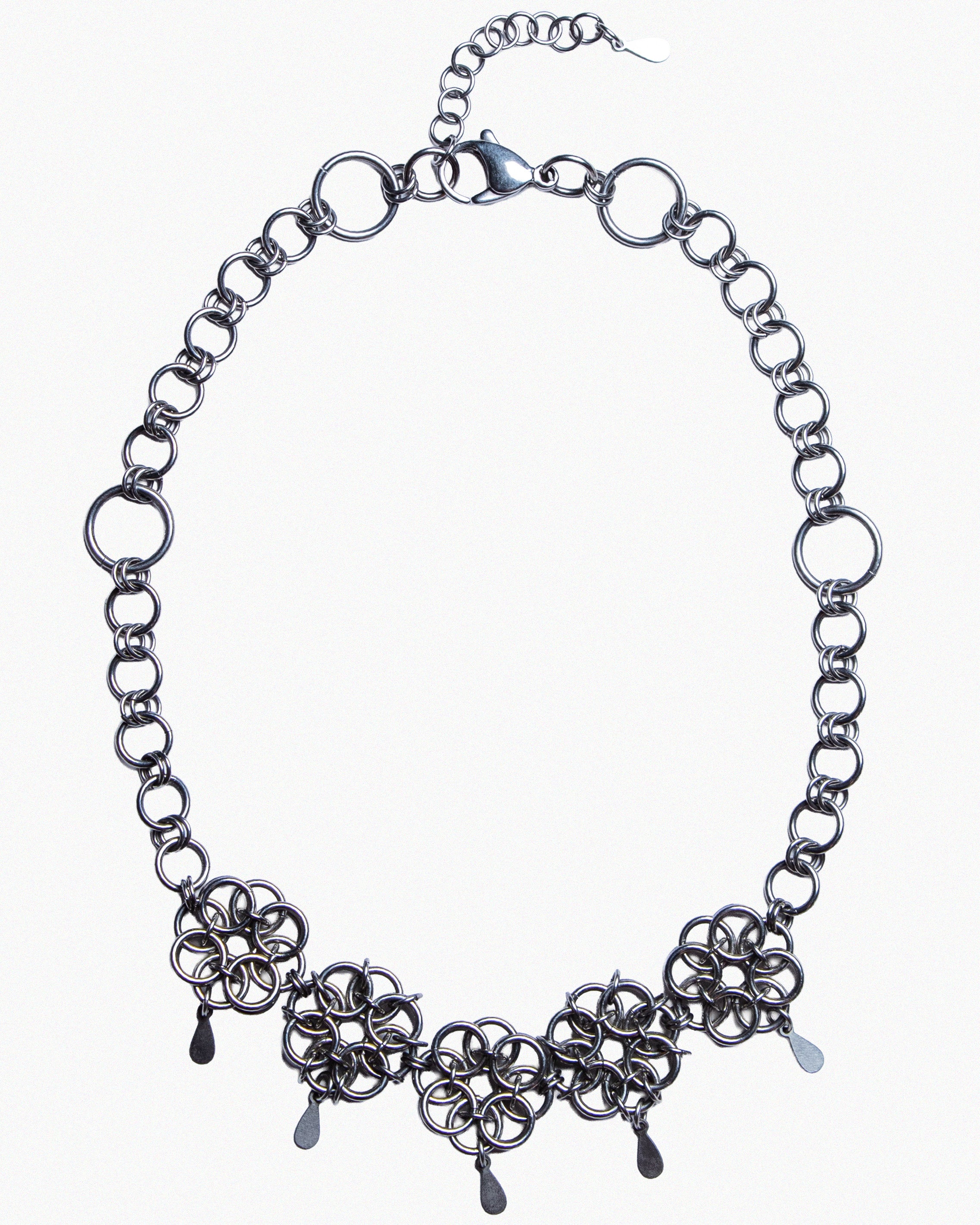 Metallic Daisy Necklace